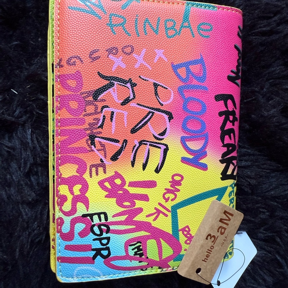 3amColorful Graffiti Wallet